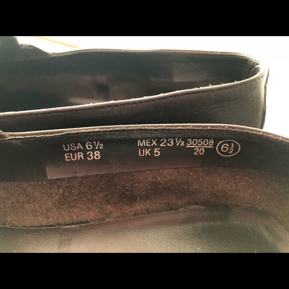 Predictions, Leather Collection - Picture 5 of 6